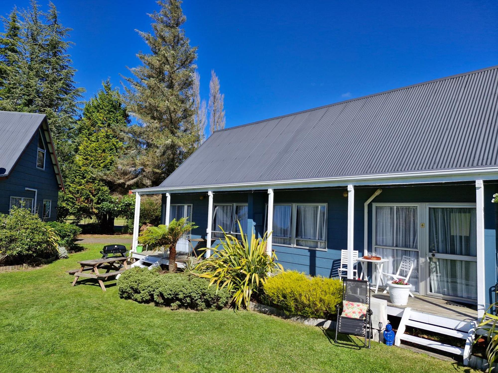 Tokaanu Lodge Motel Turangi Exteriör bild